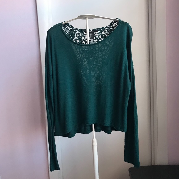 Forever 21 Tops - Forever 21 Dark Green Long Sleeve Crop Top